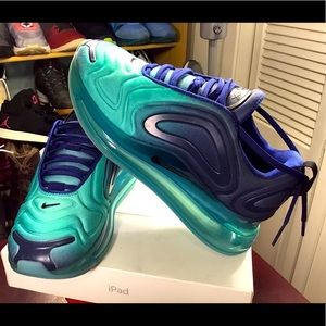 Nike Air Max 720Sea Forest. Get it now before school open.
